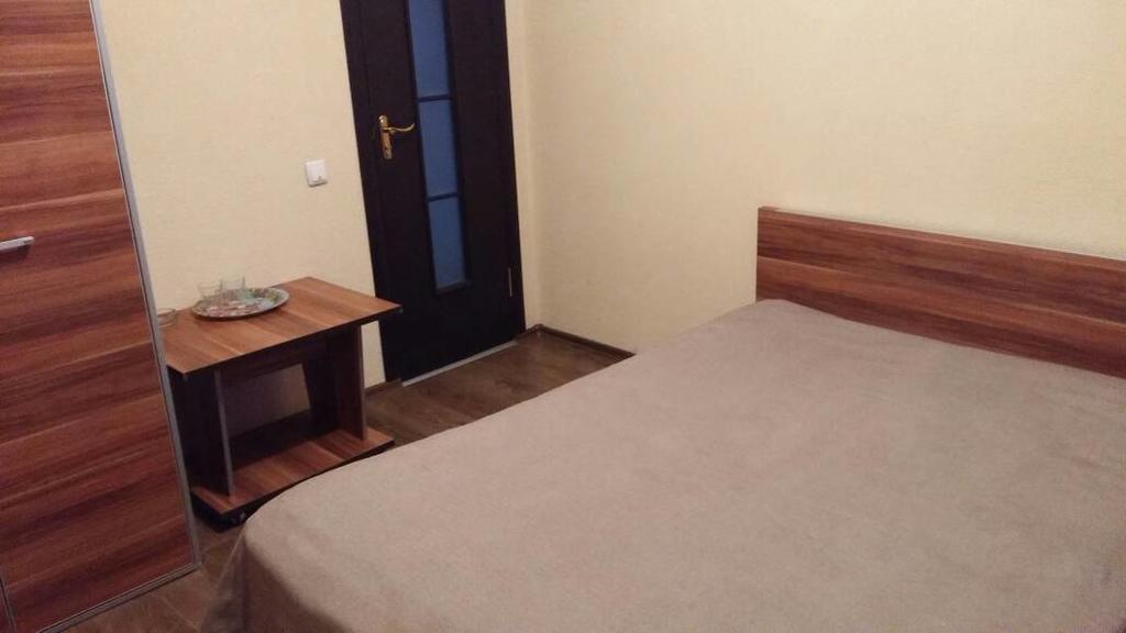 Hotel Gostinyi Dvor Bosteri Buitenkant foto