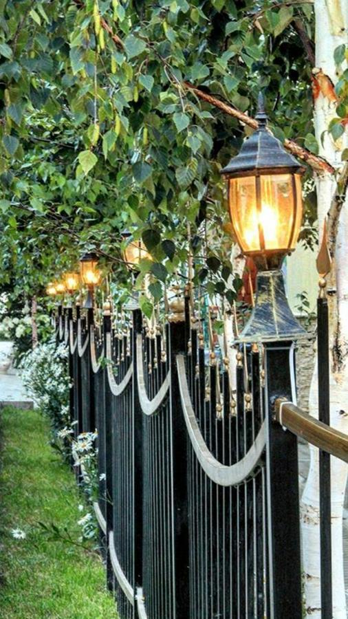 Hotel Gostinyi Dvor Bosteri Buitenkant foto